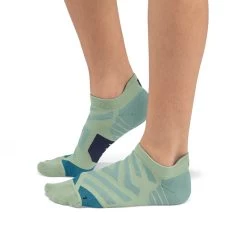 On Performance Low Socks Woman Damen Socken -Das Geheimnis der Outdoor-Bekleidung. 7981979 1280x1280